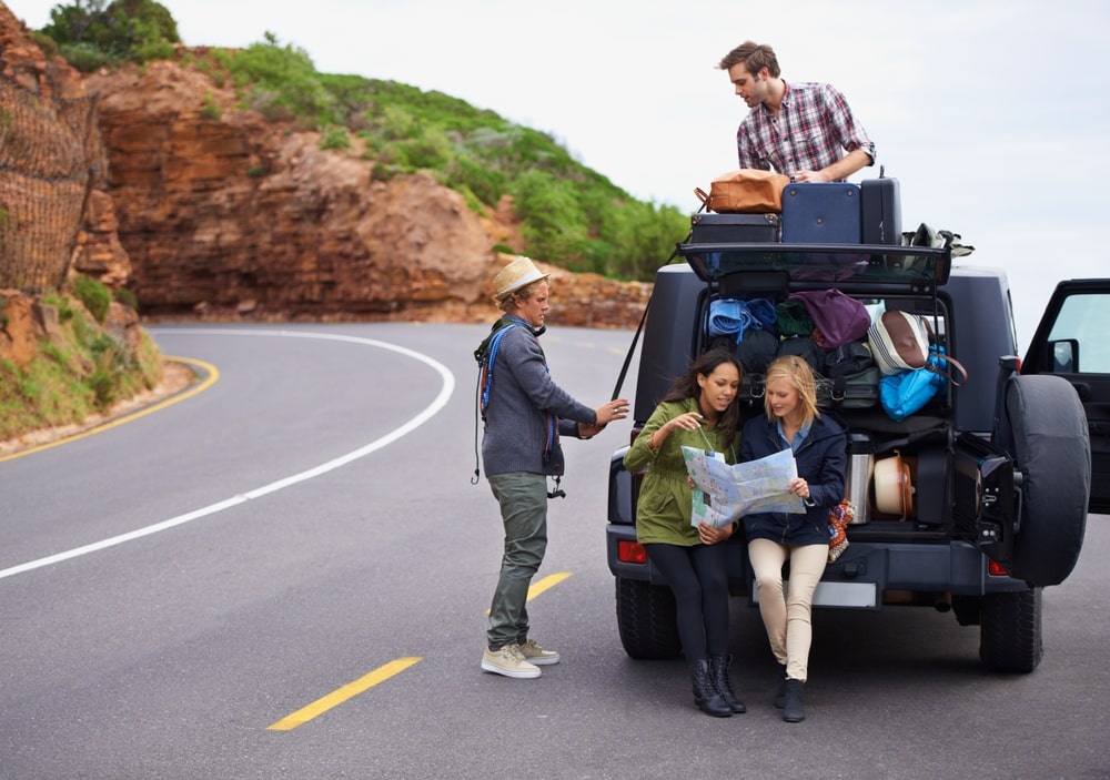 Départ en vacances : vérifications essentielles de votre voiture pour un voyage sécurisé et serein